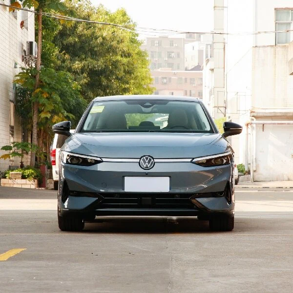 Volkswagen Luxury Sedan